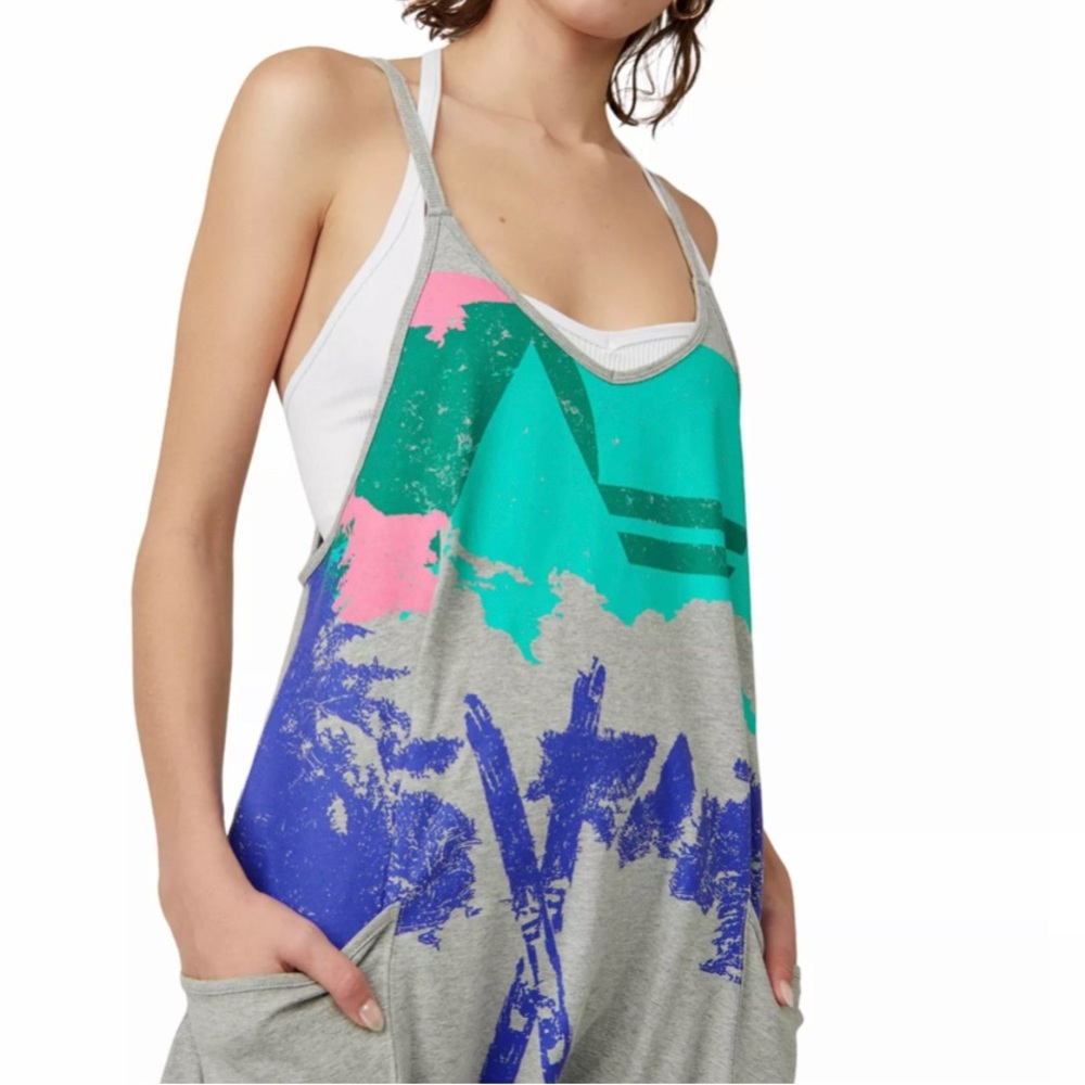 NWOT Free People Hot Shot Printed Onsesie in Ski Graphic (on gray), Size Large